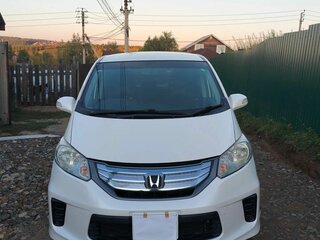 2013 Honda Freed I Рестайлинг, белый, 1200000 рублей, вид 2
