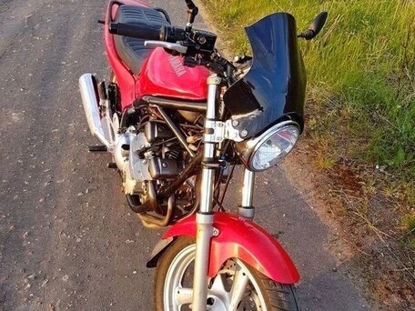 1991 Yamaha XJ400, красный, 380000 рублей, вид 2