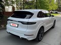 2018 Porsche Cayenne Turbo III, белый, 7990000 рублей - вид 3