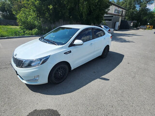 2013 Kia Rio 4-speed III, белый, 999000 рублей, вид 1