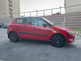 2010 Skoda Fabia II Рестайлинг, красный, 690000 рублей, вид 1