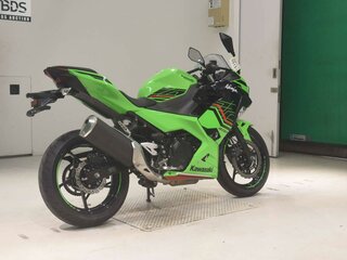 2024 Kawasaki Ninja 400, зелёный, 797000 рублей, вид 5