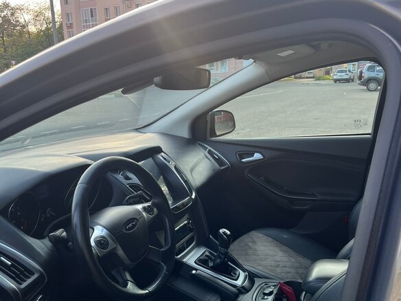 2014 Ford Focus III, серый, 690000 рублей - вид 5