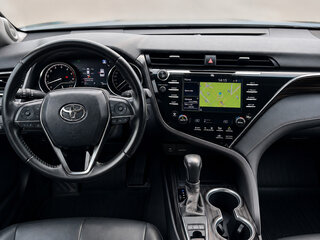 2020 Toyota Camry VIII (XV70), чёрный, 3150000 рублей, вид 5