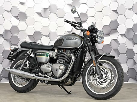 2022 Triumph Bonneville T120, зелёный, 947000 рублей, вид 1