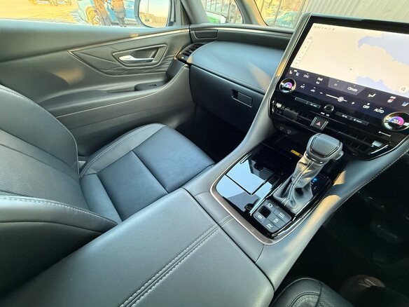 2023 Toyota Alphard IV, белый - вид 24