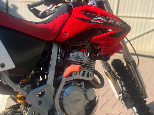 2006 Honda XR 250, красный, 380000 рублей - вид 2