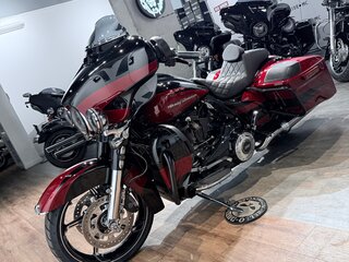 2017 Harley-Davidson CVO Street Glide, чёрный, 2299000 рублей, вид 4