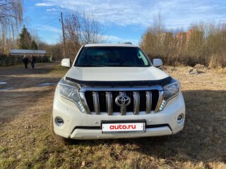 2013 Toyota Land Cruiser Prado 150 Series Рестайлинг 1, белый, 2750000 рублей, вид 2