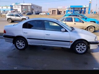 1999 Toyota Avensis I, серебристый, 250000 рублей, вид 2
