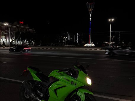 2011 Kawasaki Ninja 250R, зелёный, 210000 рублей, вид 4