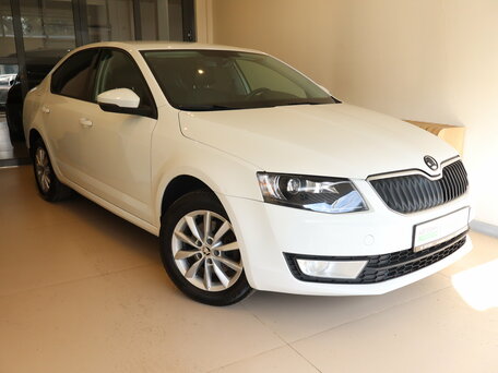 2017 Skoda Octavia III (A7), белый, 1319000 рублей, вид 3