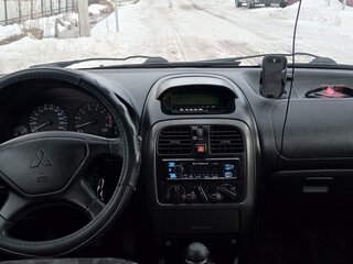 2001 Mitsubishi Carisma I Рестайлинг, серебристый, 350000 рублей, вид 5