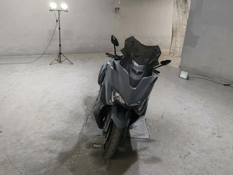 2021 Yamaha TMAX, серый, 1077000 рублей, вид 3