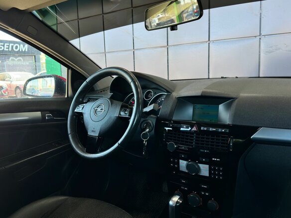2008 Opel Astra GTC H Рестайлинг, красный, 499000 рублей - вид 14