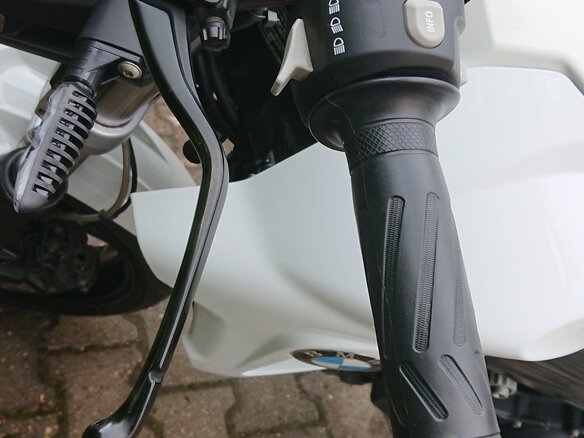2011 BMW F 800 R, белый, 425000 рублей - вид 12