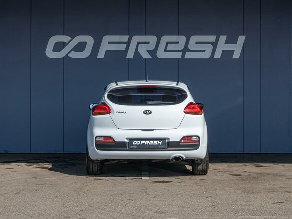 2013 Kia Ceed II, белый - вид 3