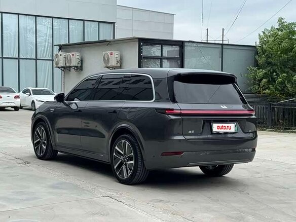 2025 Li Auto (Lixiang) L9 52.3 kWh I Рестайлинг, серый, 7929055 рублей - вид 3