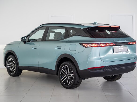 2026 Omoda C7, зелёный - вид 3