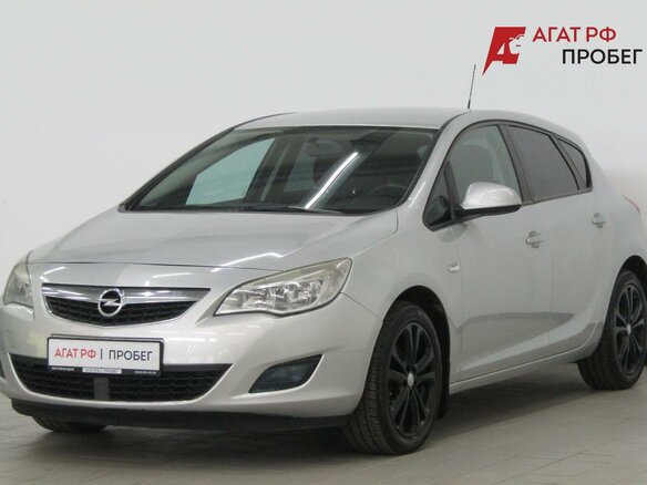 2011 Opel Astra J, серебристый