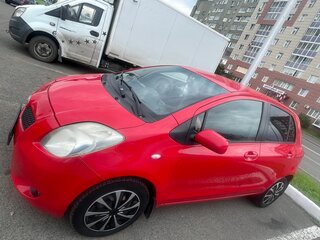 2008 Toyota Yaris Multimode II, красный, 650000 рублей, вид 5