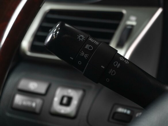 2015 Lexus LX 570 III Рестайлинг, чёрный, 6149000 рублей - вид 31