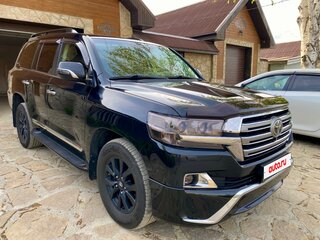 2016 Toyota Land Cruiser 200 Series Рестайлинг 2, чёрный, 5300000 рублей, вид 3