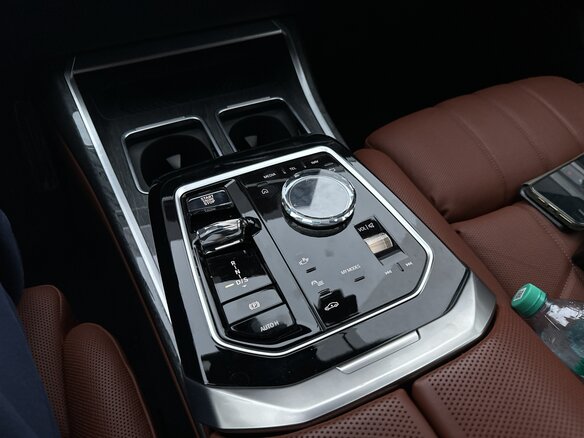 2023 BMW 7 серии 740d xDrive VII (G70), чёрный, 16250000 рублей - вид 14