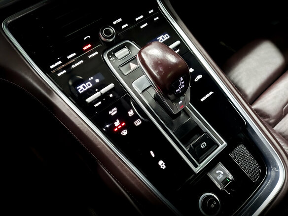 2017 Porsche Panamera 4 E-Hybrid II, синий, 5635000 рублей - вид 28