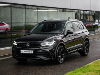 2021 Volkswagen Tiguan II Рестайлинг, чёрный, 3149000 рублей, вид 3