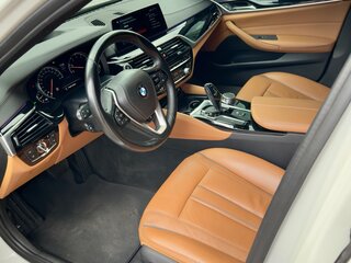 2018 BMW 5 серии 520i VII (G30/G31/G38), белый, 3450000 рублей, вид 5