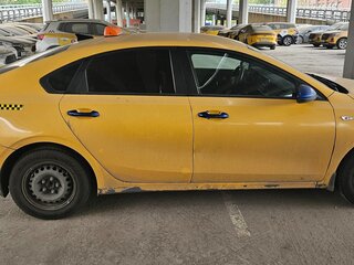 2021 Kia Cerato IV, жёлтый, 693000 рублей, вид 2
