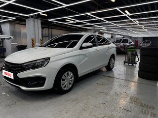 2023 Lada (ВАЗ) Vesta I Рестайлинг (NG), белый, 1500000 рублей, вид 1