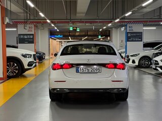 2026 Mercedes-Benz E-Класс 220 d VI (W214, S214), белый, 7690000 рублей, вид 4