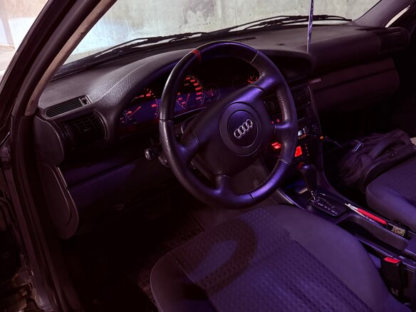 1997 Audi A6 I (C4), синий, 420000 рублей - вид 5