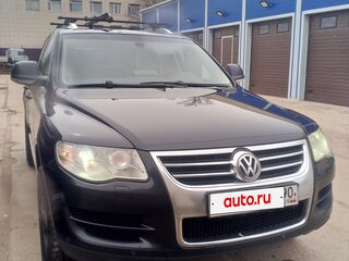 2009 Volkswagen Touareg I Рестайлинг, чёрный, 900000 рублей, вид 2