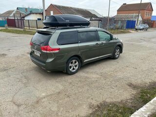 2010 Toyota Sienna III, серый, 1850000 рублей, вид 4