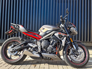 2020 Triumph Street Triple, серый, 800000 рублей, вид 1