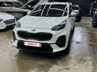 2018 Kia Sportage IV Рестайлинг, белый, 2350000 рублей, вид 2