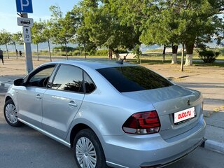 2017 Volkswagen Polo V Рестайлинг, серебристый, 1320000 рублей, вид 5