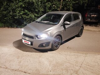 2012 Chevrolet Aveo II, серебристый, 650000 рублей, вид 2