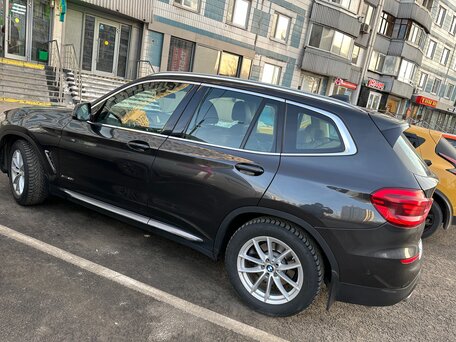 2018 BMW X3 20i xDrive III (G01), серый, 3800000 рублей, вид 2