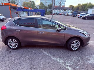 2013 Kia Ceed II, коричневый, 1050000 рублей, вид 4