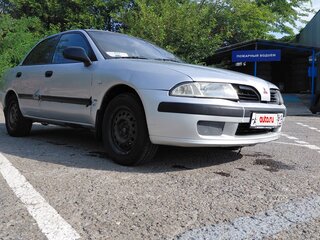1999 Mitsubishi Carisma I Рестайлинг, серебристый, 230000 рублей, вид 3
