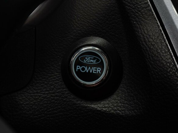 2011 Ford Focus III, серебристый, 1000000 рублей - вид 14