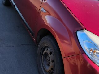 2010 Renault Sandero I, красный, 400000 рублей, вид 4