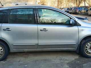 2011 Nissan Note I Рестайлинг, серый, 700000 рублей, вид 2