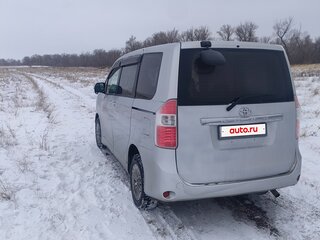 2008 Toyota Noah II (R70), серый, 1250000 рублей, вид 5
