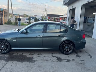 2009 BMW 3 серии 320i V (E90/E91/E92/E93) Рестайлинг, серый, 1050000 рублей, вид 4