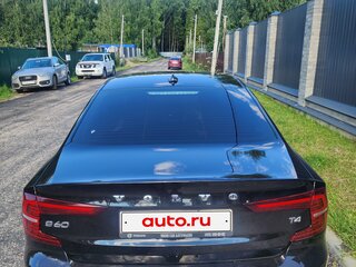 2021 Volvo S60 III, чёрный, 2700000 рублей, вид 4